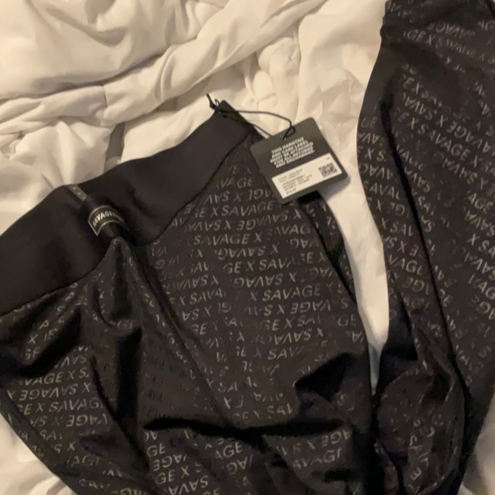 Savage X Logo print Black full length Flow Leggings XL-1X - Picture 5 of 6